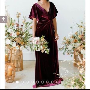 Revelry Gwen Dress, velvet in burgundy, Size 2, NWT